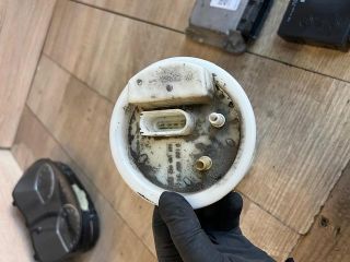 bontott VW POLO IV Üzemanyag Szivattyú