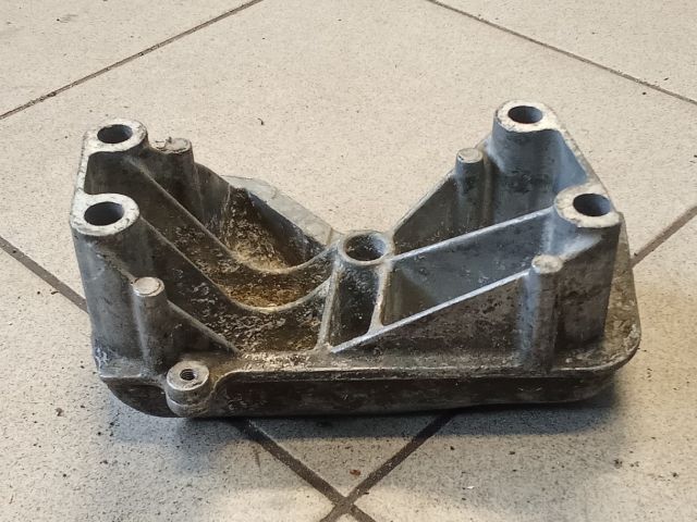 bontott VW POLO IV Váltó Tartó Bak (Pozíciófüggetlen)