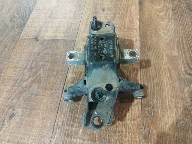 bontott VW POLO IV Váltó Tartó Bak (Pozíciófüggetlen)