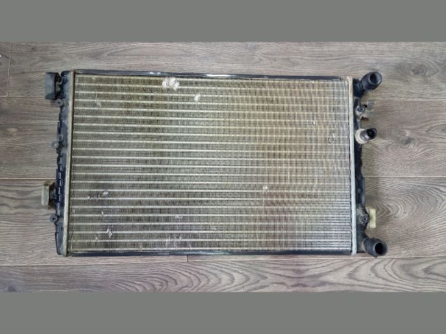 bontott VW POLO IV Vízhűtő Radiátor (Nem klímás)