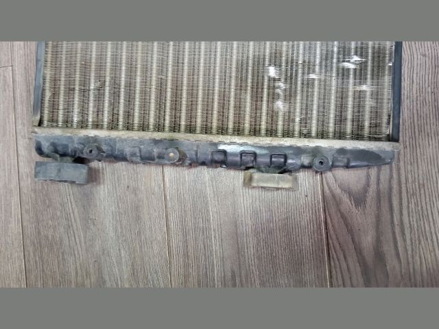 bontott VW POLO IV Vízhűtő Radiátor (Nem klímás)