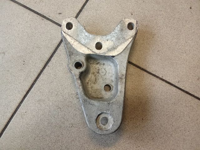 bontott VW POLO IV Motor Tartó Bak (Pozíciófüggetlen)