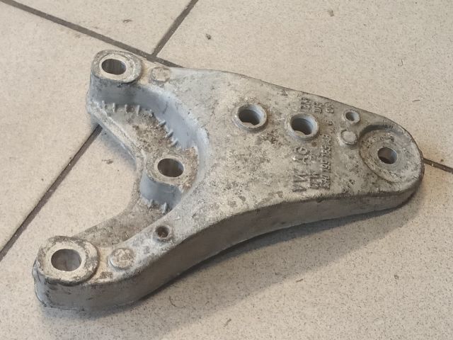 bontott VW POLO IV Motor Tartó Bak (Pozíciófüggetlen)