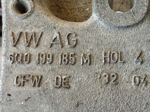 bontott VW POLO IV Motor Tartó Bak (Pozíciófüggetlen)