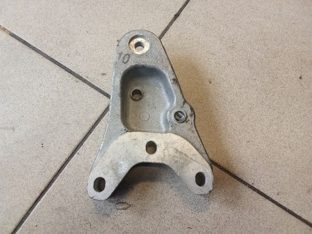 bontott VW POLO IV Motor Tartó Bak (Pozíciófüggetlen)