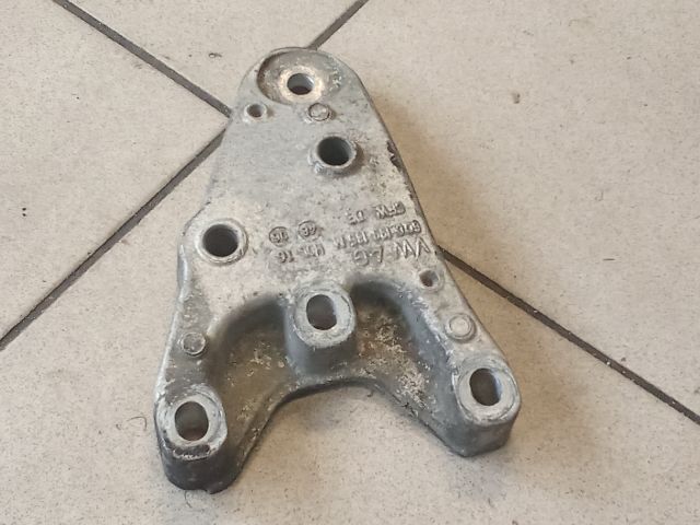 bontott VW POLO IV Motor Tartó Bak (Pozíciófüggetlen)