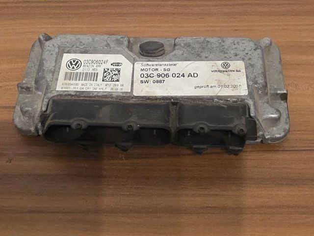 bontott VW POLO IV Motorvezérlő