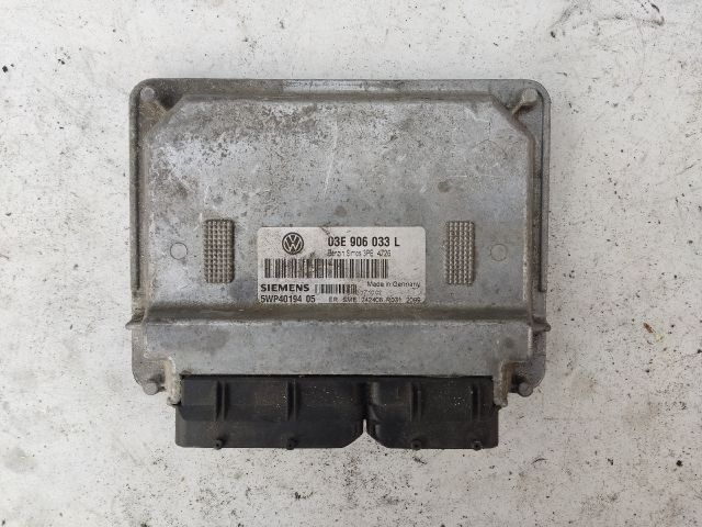 bontott VW POLO IV Motorvezérlő