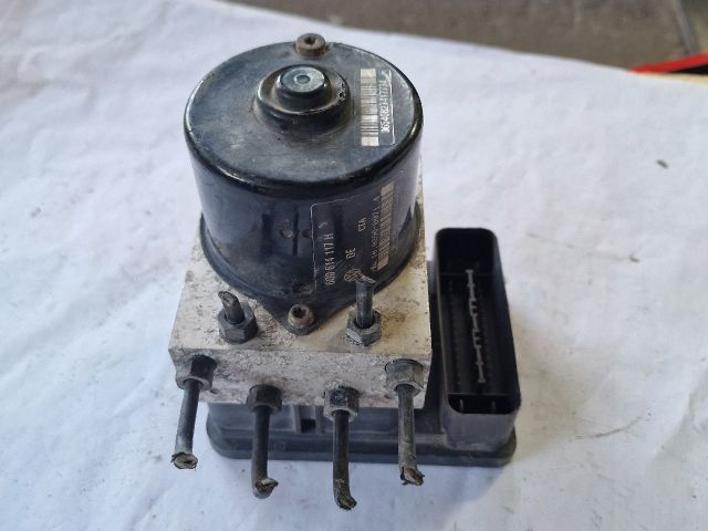 bontott VW POLO IV ABS Kocka