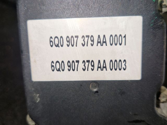 bontott VW POLO IV ABS Kocka