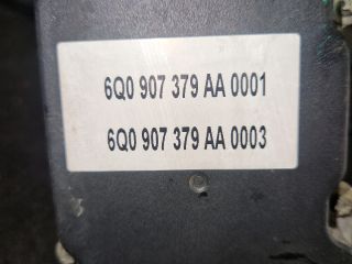 bontott VW POLO IV ABS Kocka