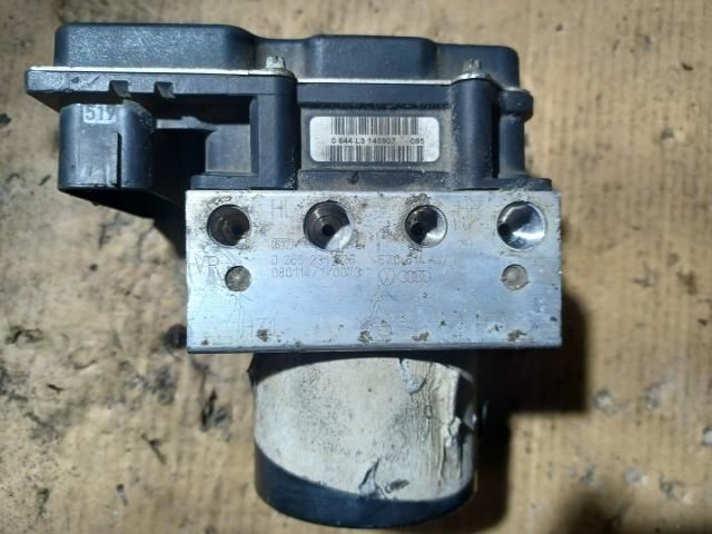 bontott VW POLO IV ABS Kocka