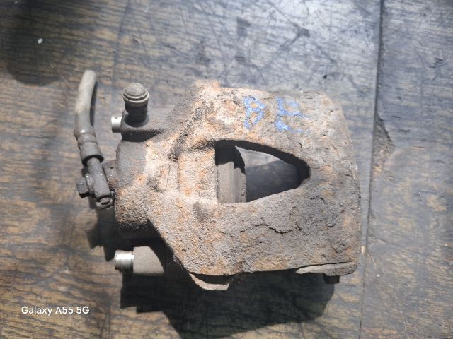 bontott VW POLO IV Bal első Féknyereg Munkahengerrel