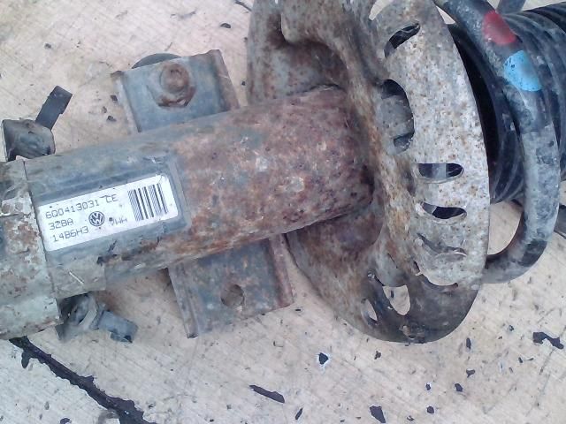 bontott VW POLO IV Bal első Gólyaláb (Lengécsillapító, Rugó)