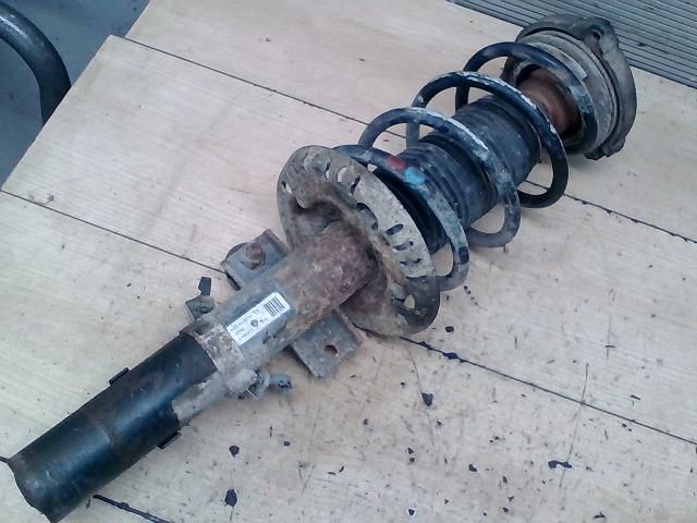 bontott VW POLO IV Bal első Gólyaláb (Lengécsillapító, Rugó)