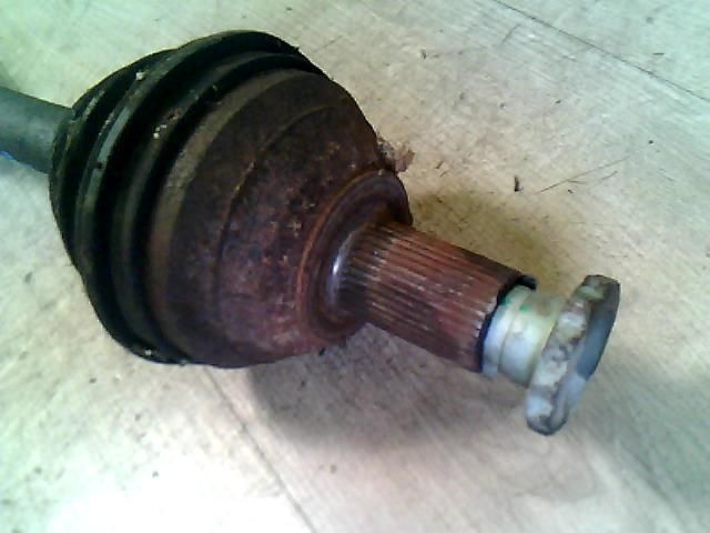 bontott VW POLO IV Bal Féltengely