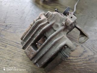 bontott VW POLO IV Bal hátsó Féknyereg Munkahengerrel