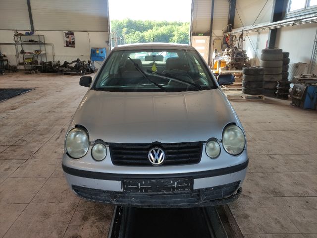 bontott VW POLO IV Biztosítéktábla Motortér