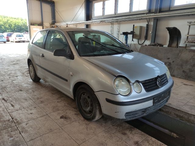 bontott VW POLO IV Biztosítéktábla Motortér