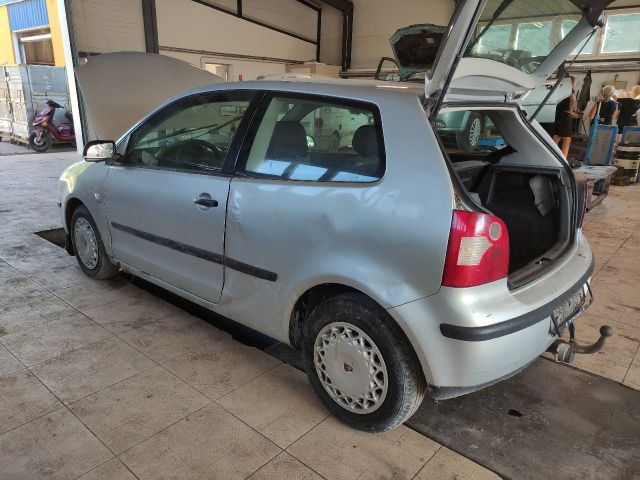 bontott VW POLO IV Biztosítéktábla Motortér