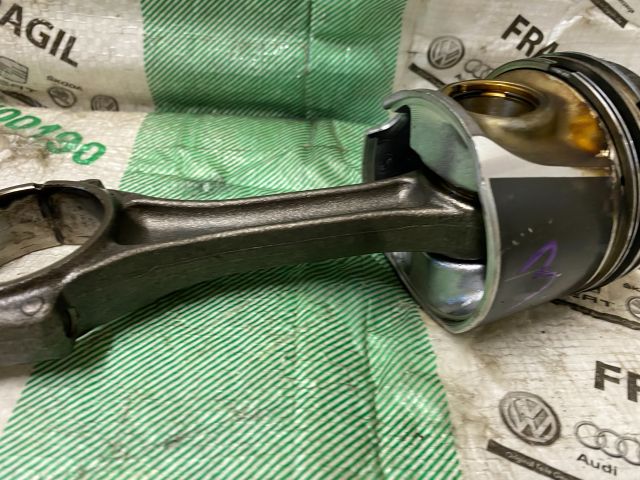 bontott VW POLO IV Dugattyú és Hajtókar