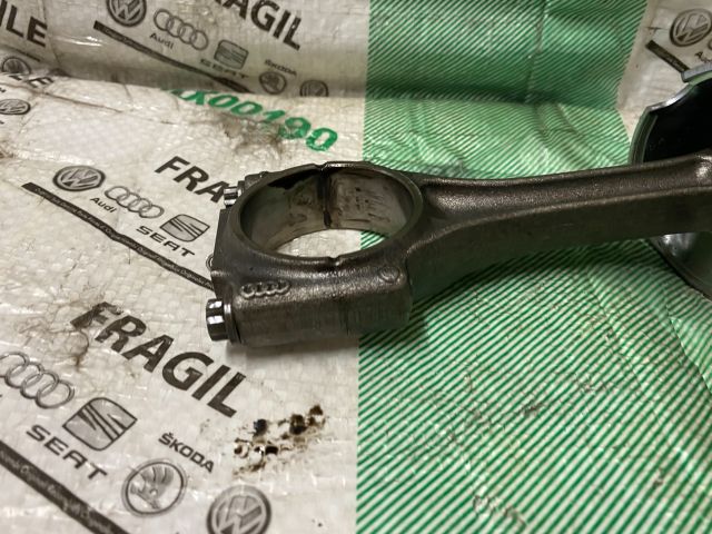 bontott VW POLO IV Dugattyú és Hajtókar