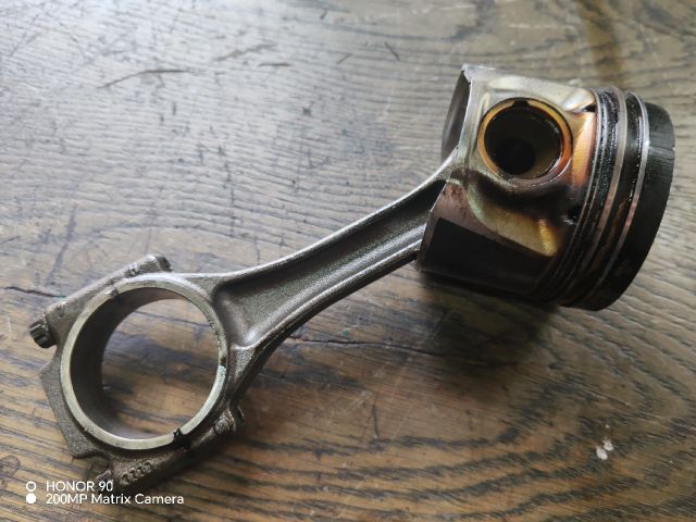 bontott VW POLO IV Dugattyú és Hajtókar