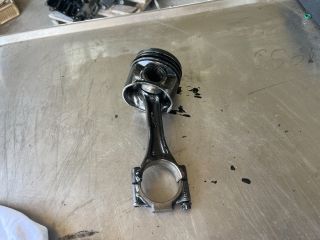 bontott VW POLO IV Dugattyú és Hajtókar