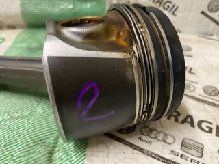 bontott VW POLO IV Dugattyú és Hajtókar