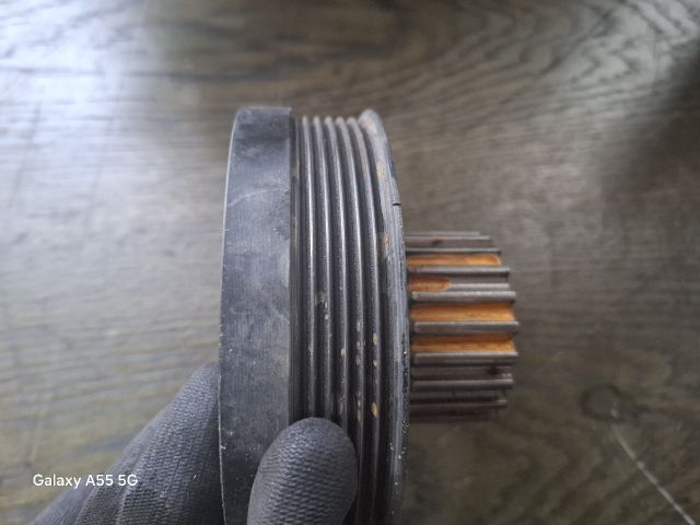 bontott VW POLO IV Főtengely Szíjtárcsa