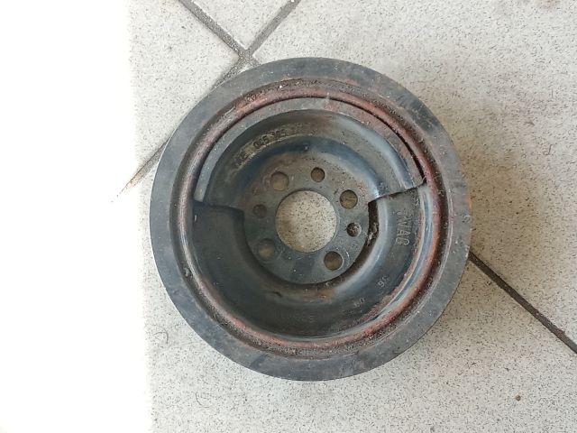 bontott VW POLO IV Főtengely Szíjtárcsa