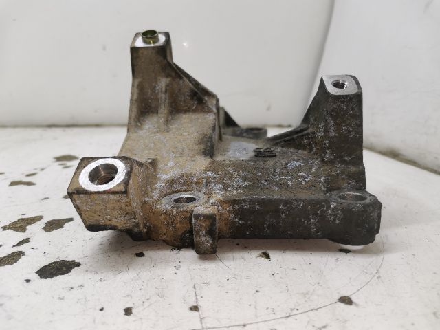 bontott VW POLO IV Generátor Tartó Bak