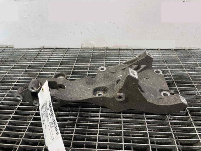 bontott VW POLO IV Generátor Tartó Bak