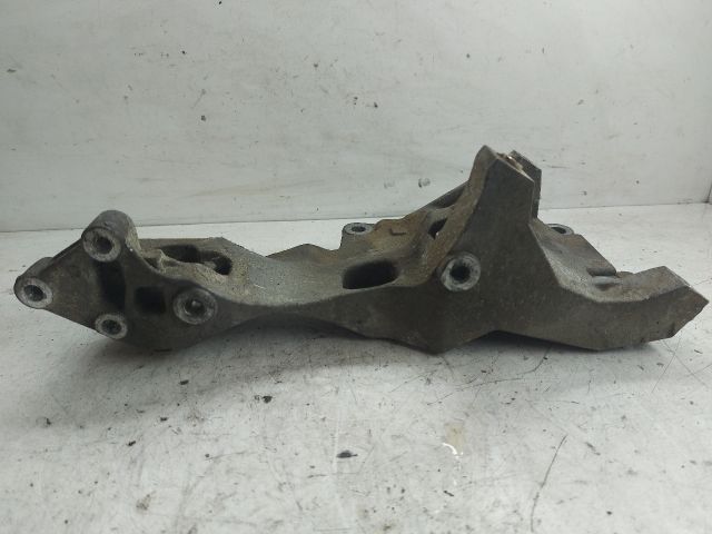 bontott VW POLO IV Generátor Tartó Bak