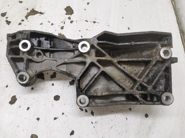 bontott VW POLO IV Generátor Tartó Bak