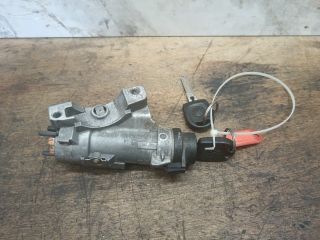 bontott VW POLO IV Gyújtáskapcsoló Házzal