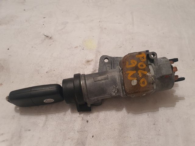 bontott VW POLO IV Gyújtáskapcsoló Házzal