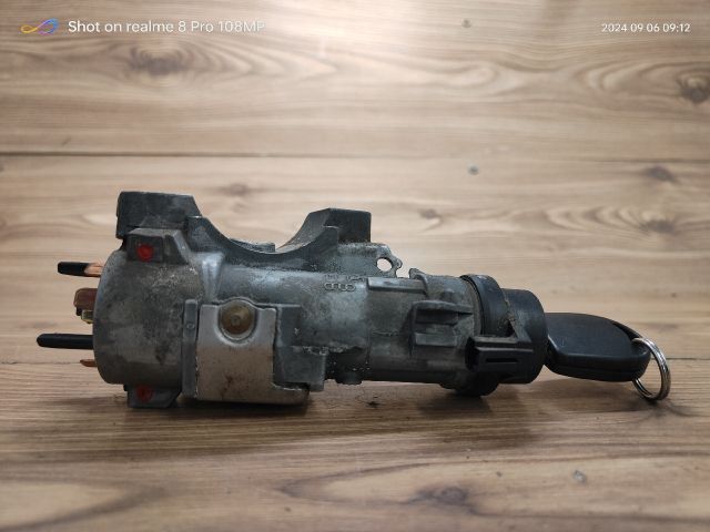 bontott VW POLO IV Gyújtáskapcsoló