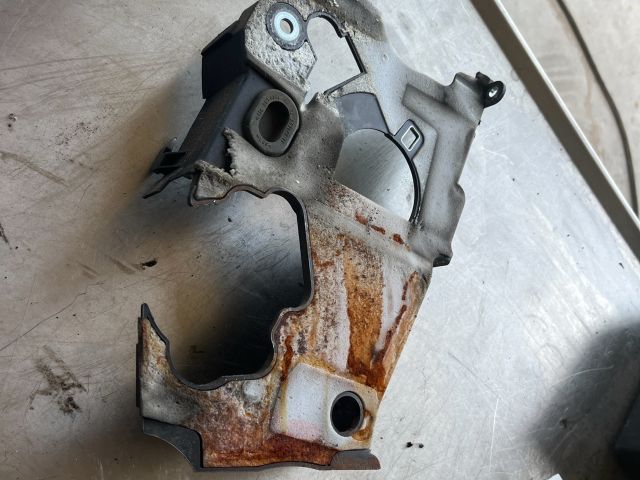 bontott VW POLO IV Hátsó Vezérlés Burkolat