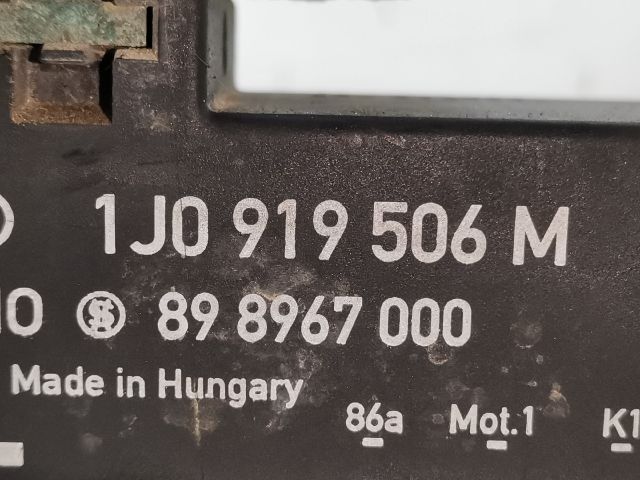 bontott VW POLO IV Hűtőventilátor Relé