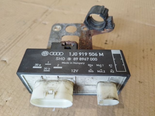 bontott VW POLO IV Hűtőventilátor Relé