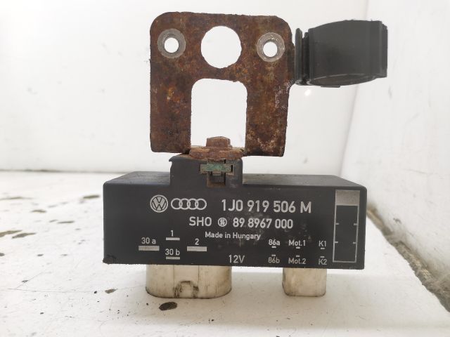 bontott VW POLO IV Hűtőventilátor Relé