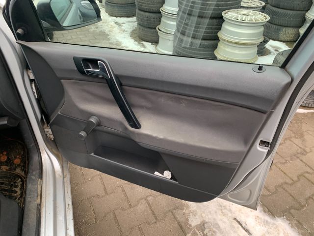 bontott VW POLO IV Jobb első Csonkállvány Kerékaggyal