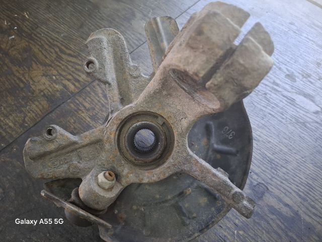 bontott VW POLO IV Jobb első Csonkállvány Kerékaggyal