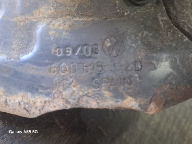 bontott VW POLO IV Jobb első Csonkállvány Kerékaggyal