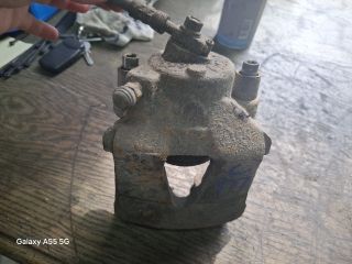 bontott VW POLO IV Jobb első Féknyereg Munkahengerrel