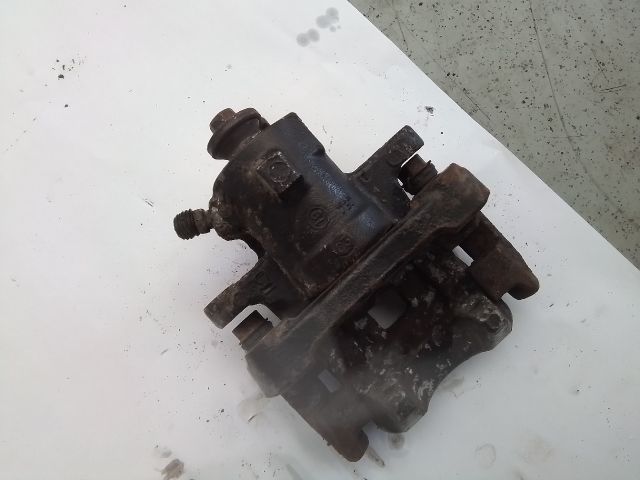 bontott VW POLO IV Jobb hátsó Féknyereg Munkahengerrel