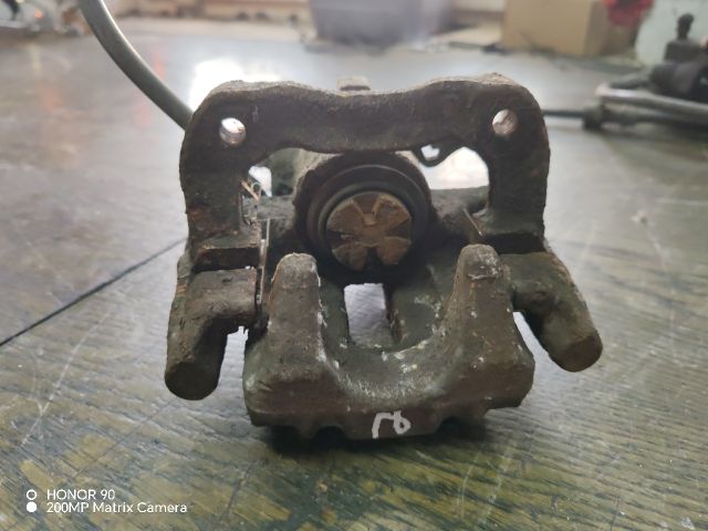 bontott VW POLO IV Jobb hátsó Féknyereg Munkahengerrel