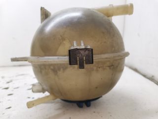 bontott VW POLO IV Kiegyenlítő Tartály