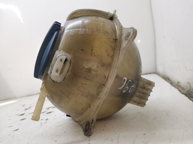 bontott VW POLO IV Kiegyenlítő Tartály